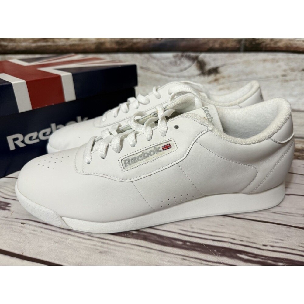 Reebok Women’s Size 10 Classic Princess White Training Shoes Excellent
